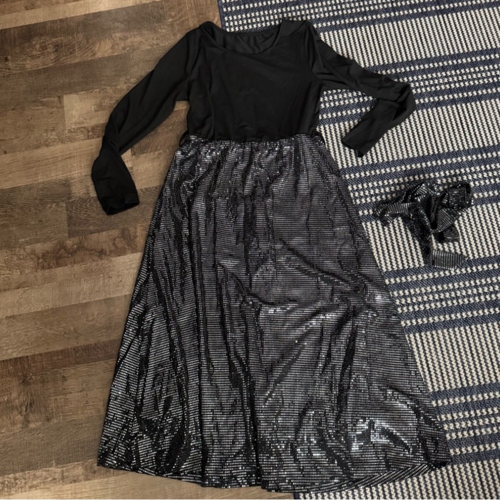 Black and Silver Long Sleeve Dress - Picture 6 of 7